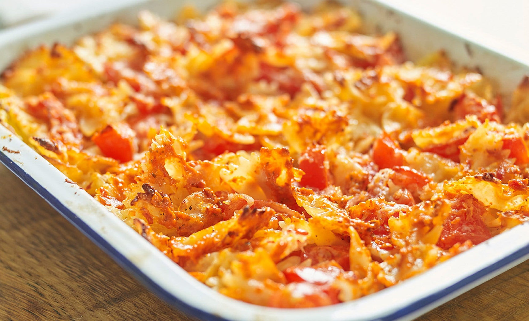 Tomato, Chilli Pesto & Halloumi Pasta Bake