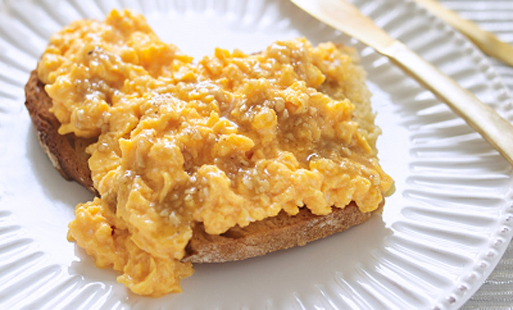 Truffle Pesto Scrambled Eggs