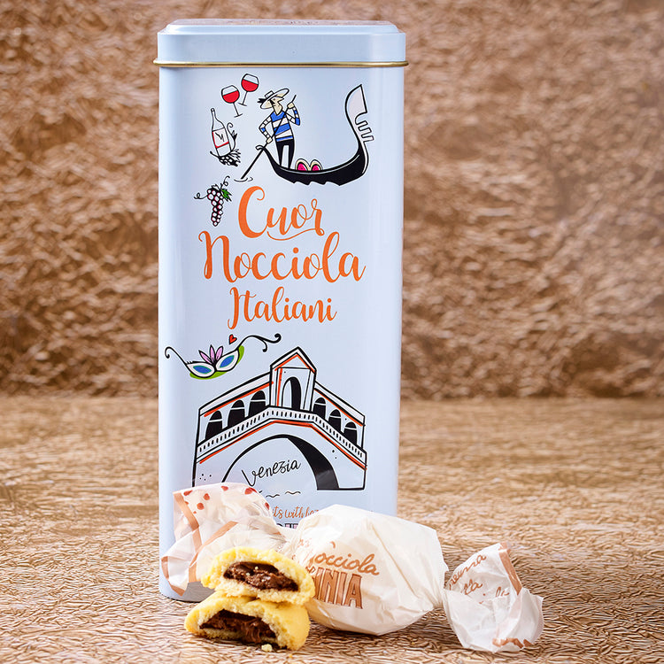 Biscuits with Gianduja Cream Souvenir Tin 140g by Virginia