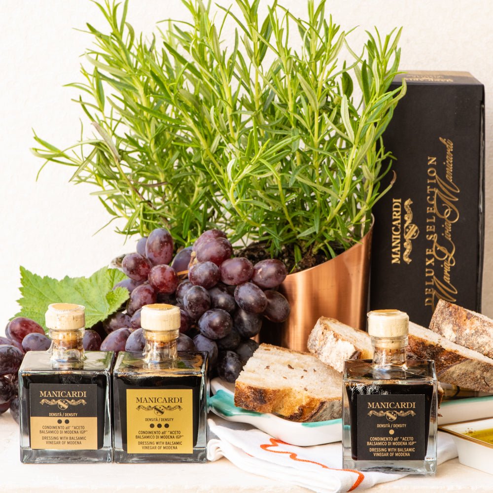Deluxe Selection of Balsamic Vinegar of Modena Dressings 3 x 100ml by Manicardi