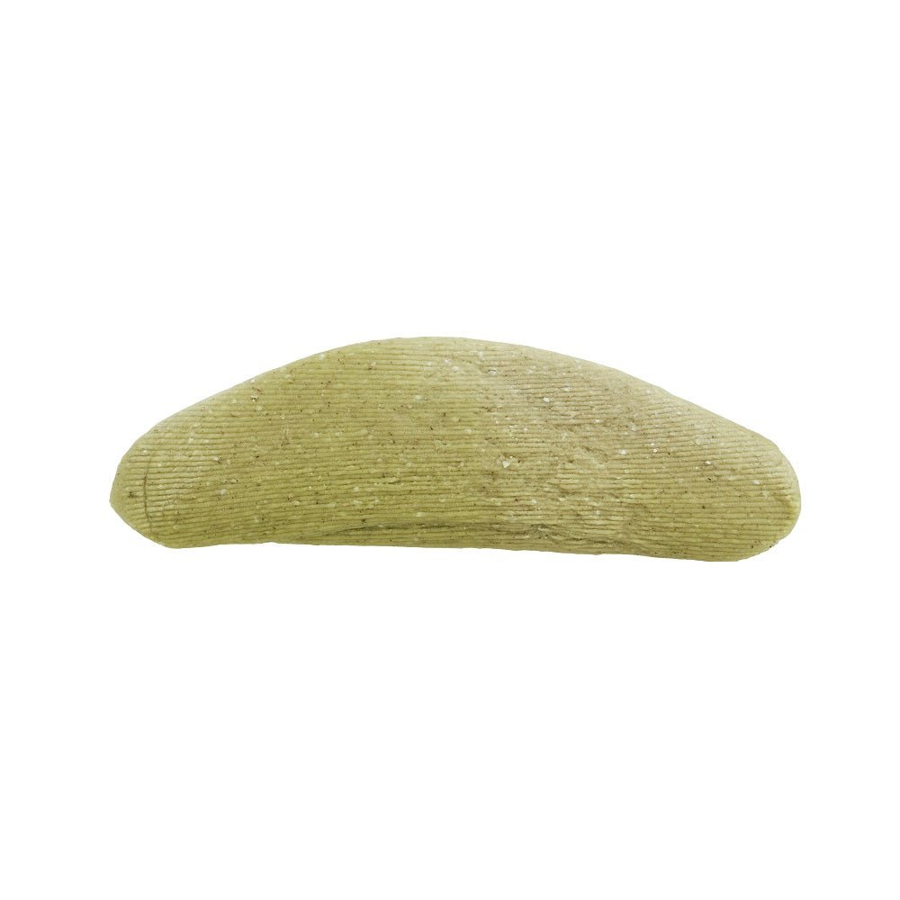 Close up of an individual piece of Foglie d’ulivo pasta