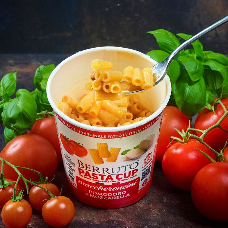 Open Tomato and Mozzarella Pasta Pot by Berruto